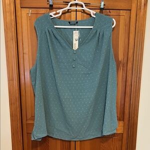 BloomChic Jacquard Pleated Button‑Detail Blouse Plus Size 6X/30 NWT Top